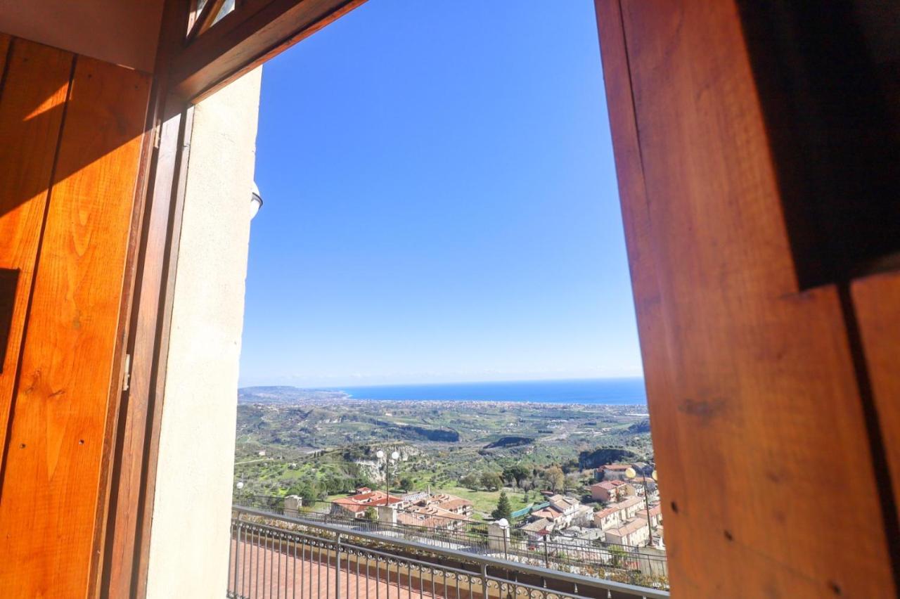 Palazzo Sant'Anna Hotel Gerace Ngoại thất bức ảnh