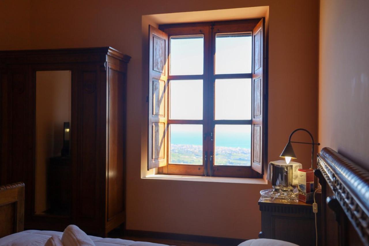 Palazzo Sant'Anna Hotel Gerace Ngoại thất bức ảnh