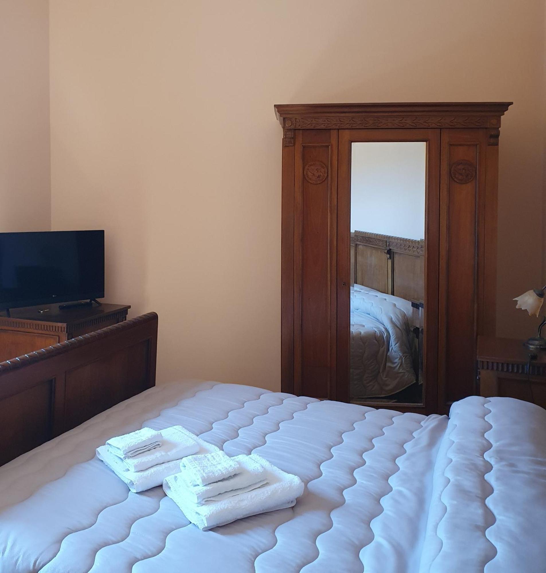 Palazzo Sant'Anna Hotel Gerace Ngoại thất bức ảnh