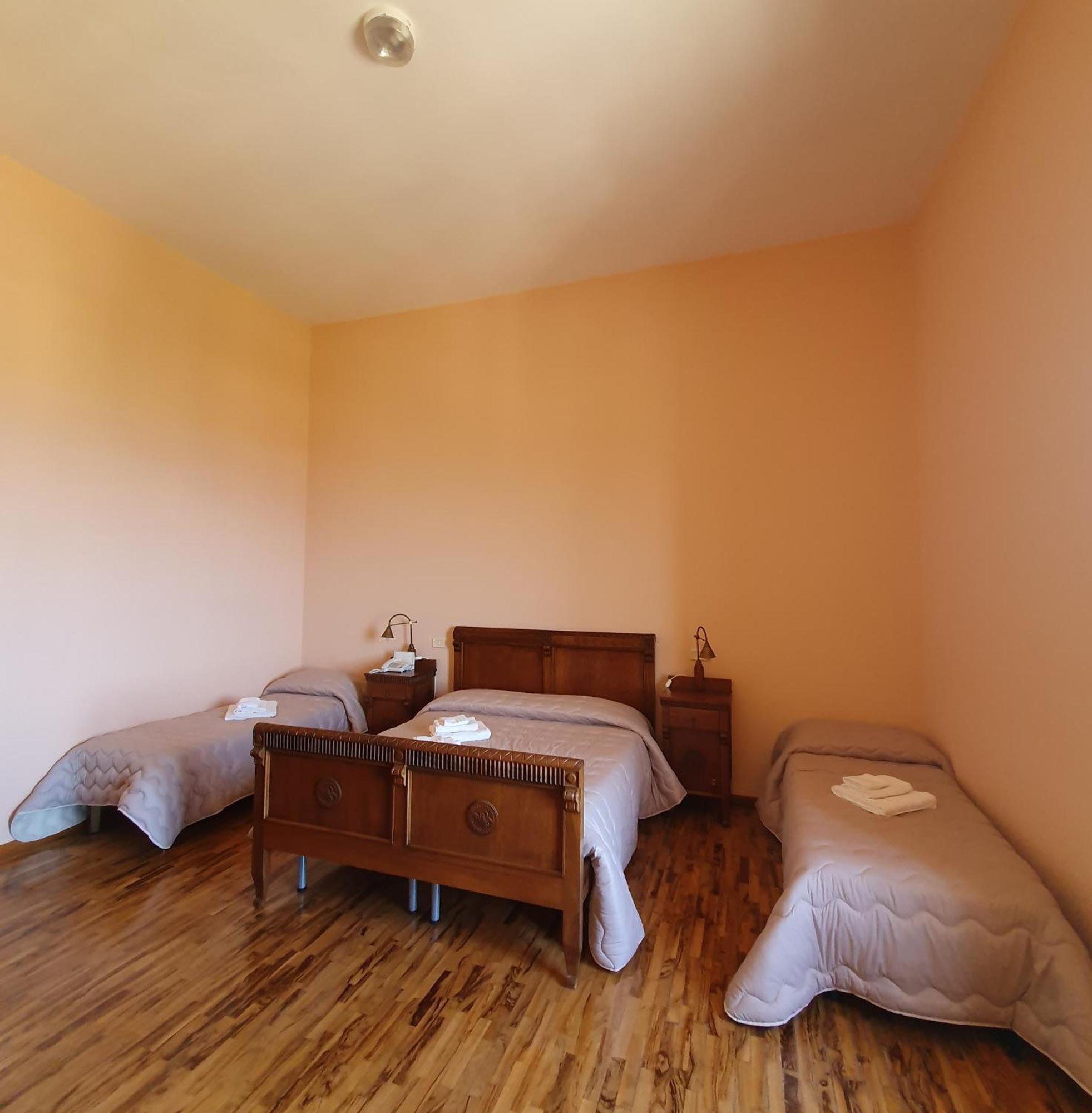 Palazzo Sant'Anna Hotel Gerace Ngoại thất bức ảnh