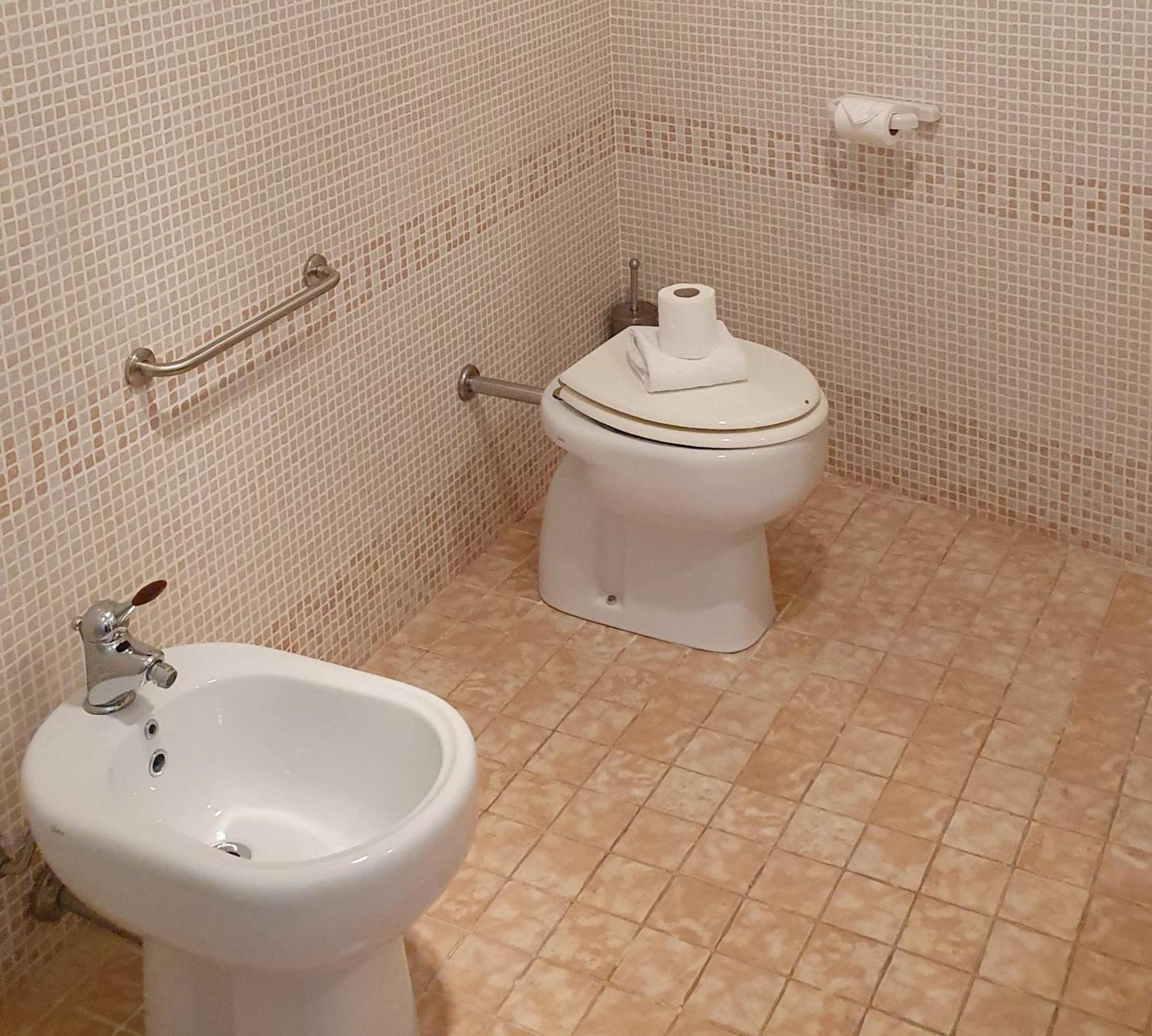 Palazzo Sant'Anna Hotel Gerace Phòng bức ảnh